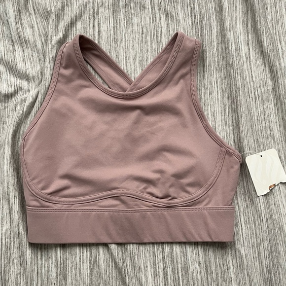 NWT FABLETICS Blare Cross Back Sports Bra - Picture 3 of 3